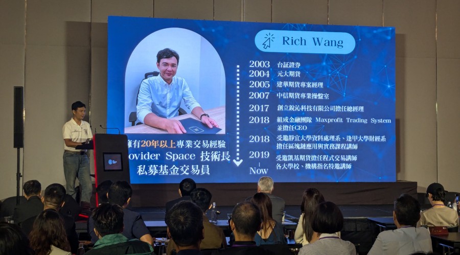 贵港市贵糖高级中学通过自治区示范性普通高中验收评估